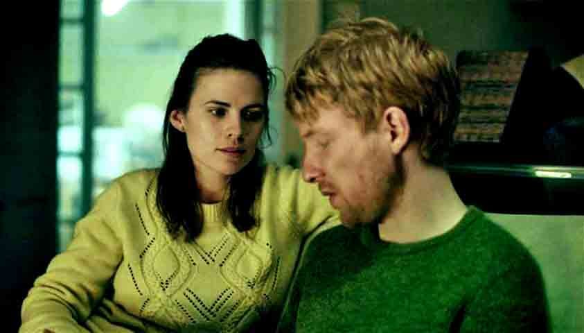 Com seis novos episódios, a série britânica mais perturbadora da era digital segue firme em sua proposta de nos colocar frente a frente com o lado sombrio do nosso futuro — e, muitas vezes, do nosso presente.