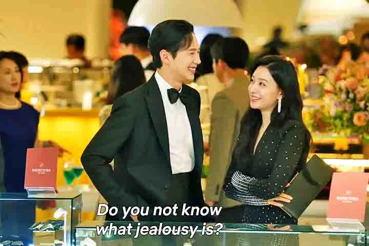 O casal protagonista, Baek Hyun-woo e Hong Hae-in, representa dois mundos opostos: ele, um advogado de origem humilde; ela, herdeira de um conglomerado empresarial.