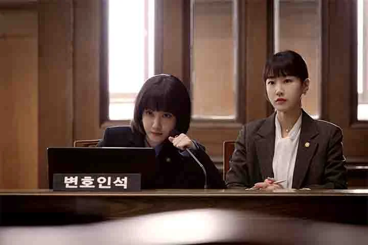 Outras séries como A Advogada Extraordinária (foto), A Lição, Itaewon Class e Vincenzo também contribuíram para consolidar essa reputação.