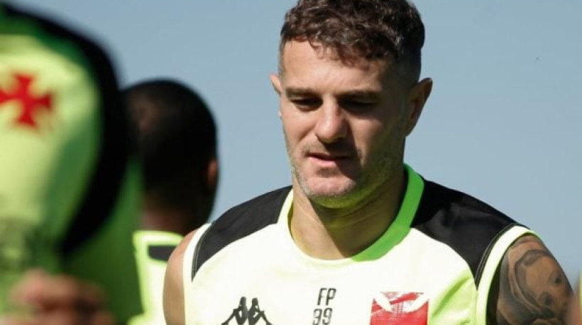 Fernando Diniz não poderá contar com os volantes Hugo Moura e Paulinho, que estão suspensos, contra o Melgar