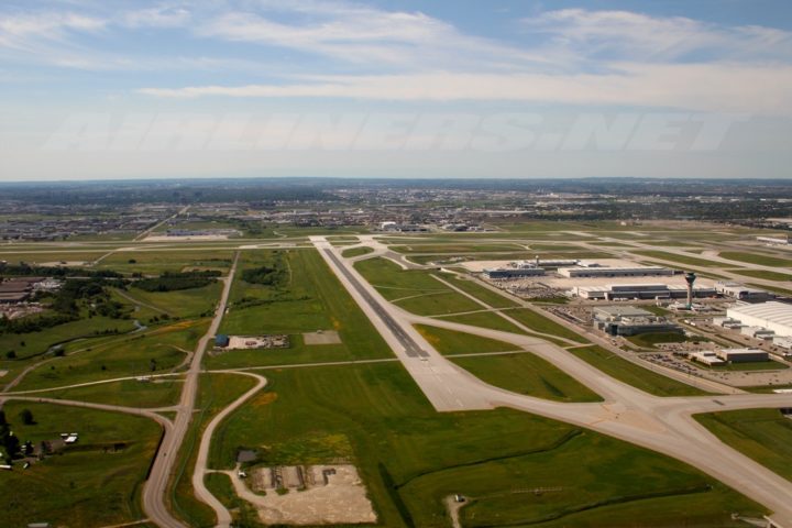 O Aeroporto Internacional Pearson de Toronto é o maior e mais movimentado do Canadá.