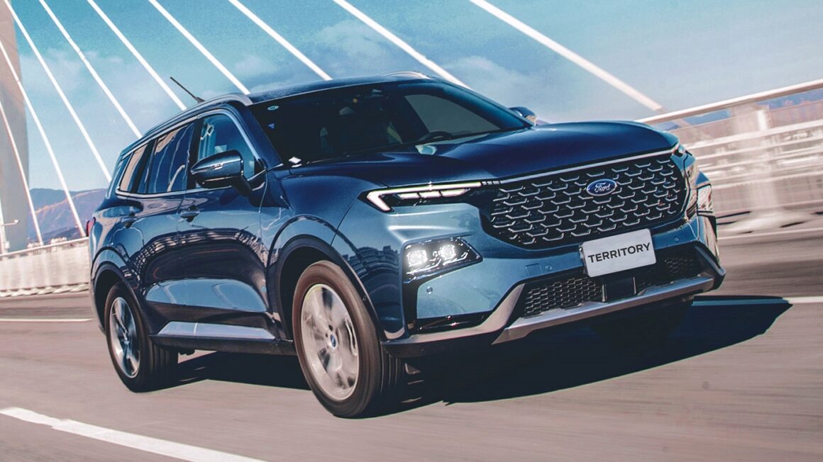 Ford Territory
O Ford Territory é um SUV de porte médio produzido na China em parceria com a JMC, voltado ao mercado sul-americano. Traz motor turbo, bom espaço interno, pacote tecnológico completo e foco em conforto e conectividade.

