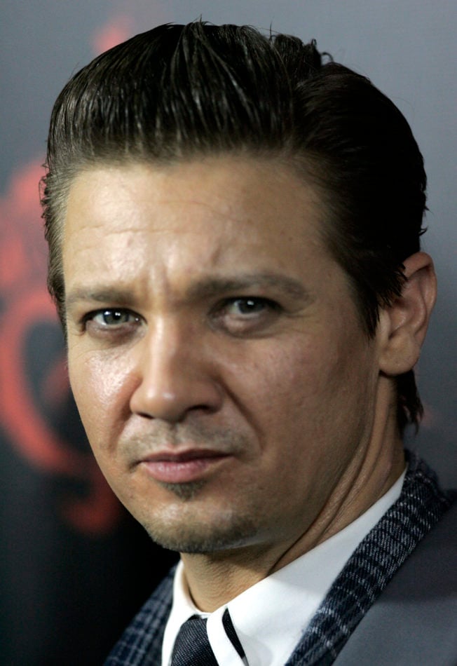 O ator chegou a pedir na justiça para diminuir o valor da pensão alimentícia de 30 mil para 11 mil dólares. 