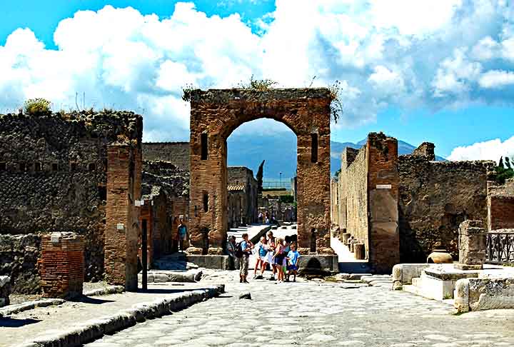 Atualmente, Pompeia e Herculano são Patrimônios Mundiais da UNESCO e importantes sítios arqueológicos abertos à visitação.
