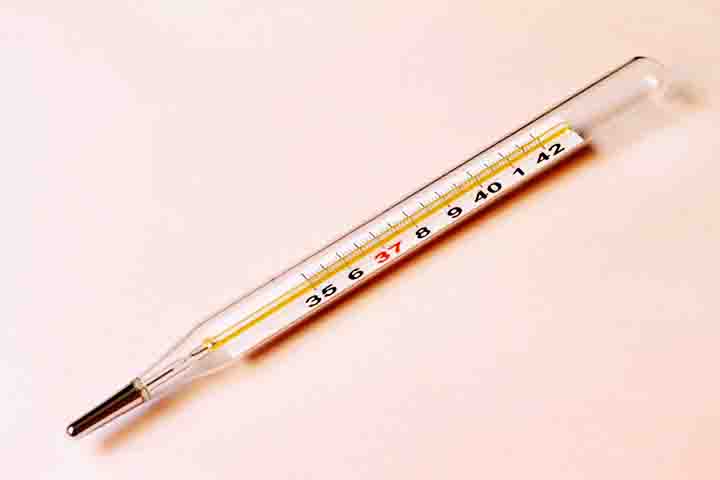 Alguns dos sintomas mais comuns da doença de Crohn — que podem variar muito de pessoa para pessoa — são: dor abdominal; diarreia; fadiga; perda de peso; febre (em casos mais graves) e perda de apetite.