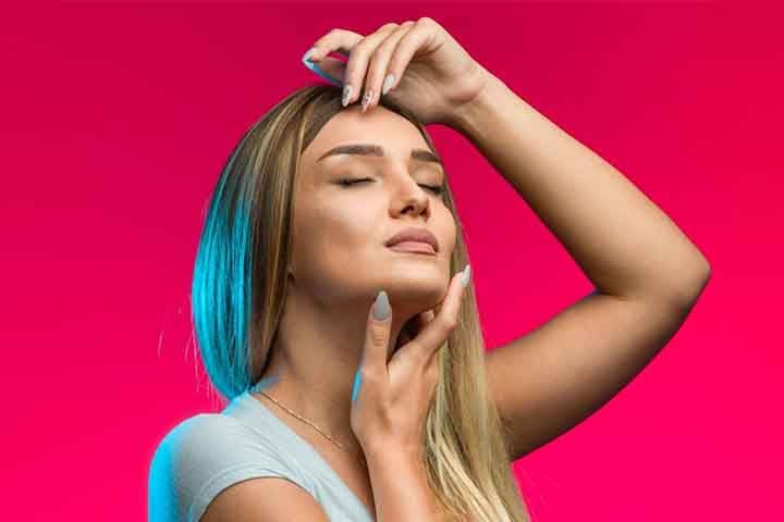 A beleza é uma das preocupações dos seres humanos, que gostam de ter cabelos, unhas e pele bem tratadas, sobretudo as mulheres. Assim, existem alimentos que podem contribuir para a síntese da queratina, assim como shampoos, máscaras e loções.