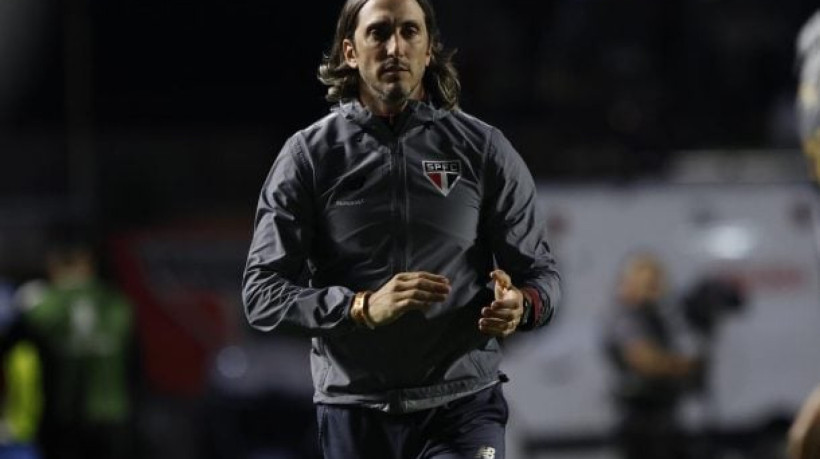 Técnico diz que Ferraresi jogou com febre e Luciano entrou em campo com dores na vitória por 2 a 1 sobre o Talleres