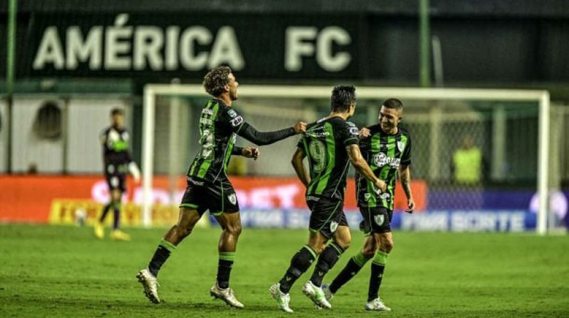 Bigode e Miguelito marcam no triunfo por 2 a 1 do Coelho, que mantém invencibilidade no Independência; Dragão completa perigosa sem vencer 