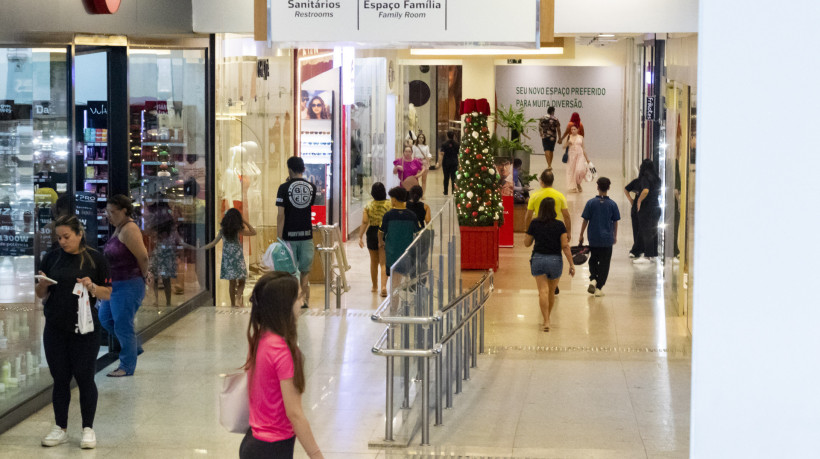 O Dia Livre de Impostos é uma ação promovida pela CDL Jovem e conta com a comercialização de diversos produtos e serviços sem a incidência tributária
