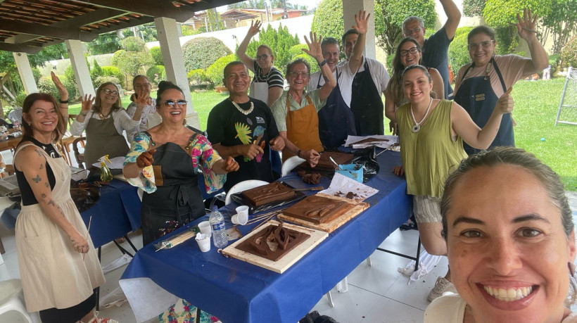 A exposição "João de Barro", realizado pela Associação dos Ceramistas do Ceará, se firma como um evento exclusivamente dedicado à cerâmica.