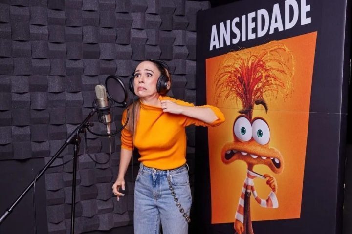 Além disso, já participou de dublagens, como a da personagem Gigi em Pets - A Vida Secreta dos Bichos (2016) e a Ansiedade em Divertida Mente 2 (2024).