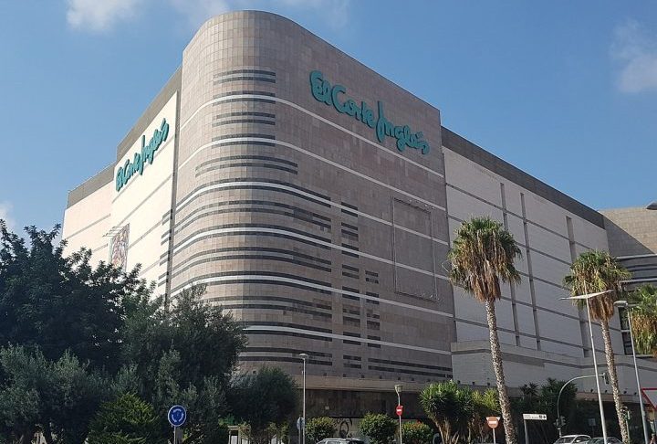 Além dos supermercados, outros estabelecimentos portugueses como a loja de departamento El Corte Inglés e a rede de eletroeletrônicos Wortenain já passaram a aceitar o PIX como meio de pagamento possível.