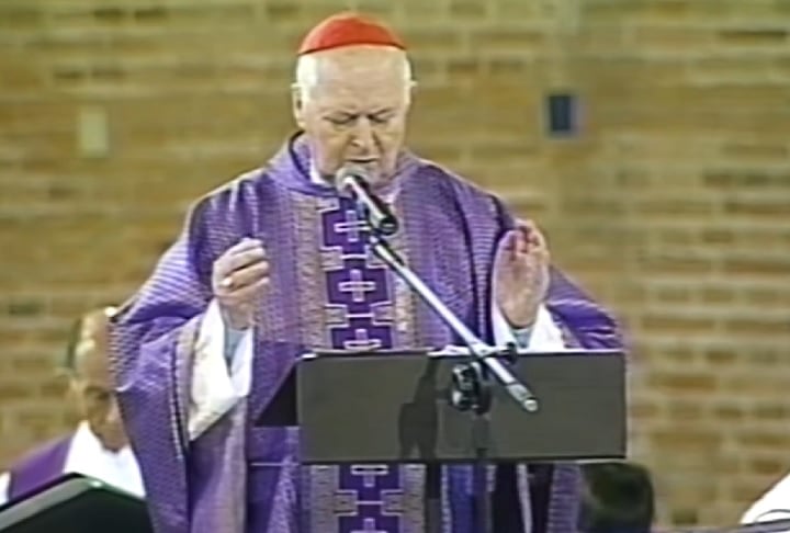 Mesmo com a saúde debilitada, dom Aloísio exerceu suas funções até sua morte, em 23 de dezembro de 2007. Ele tinha 83 anos quando sofreu falência múltipla dos órgãos.