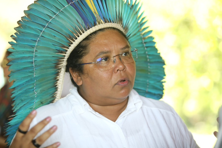 MARACANAÚ-CE, BRASIL, 28.05.2025: Ceiça Pitaguary, secretária nacional ambiental e território do Ministério dos Povos Indígenas. 1ª Sala Google indígena do Brasil é inaugurada. escola Indígena Chuí. Maracanaú.  (Foto: Fabio Lima/ OPOVO)