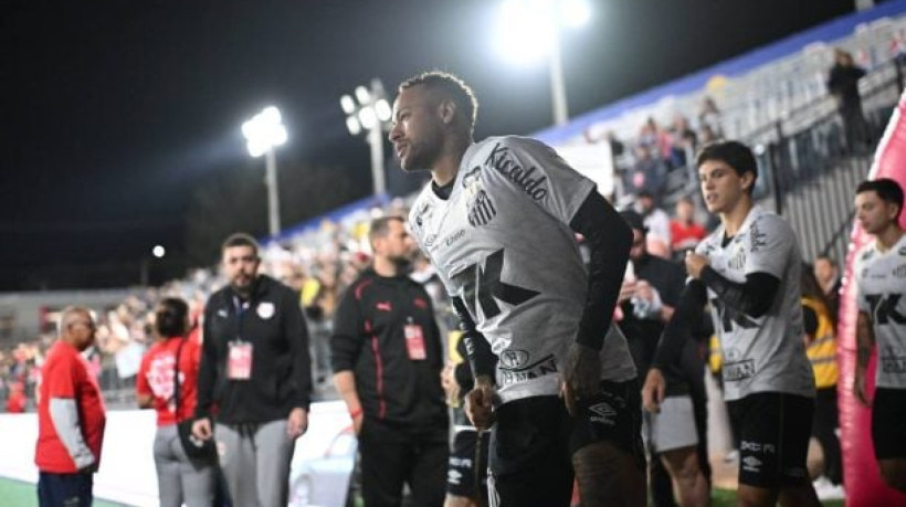 Craque possui contrato até o final de junho e só vai começar a pensar sobre a permanência a partir do dia 12