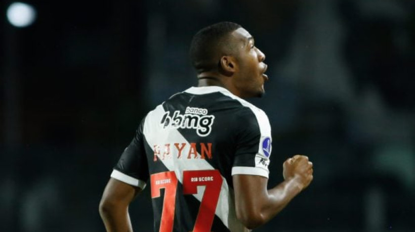 Atleta sobe de produção com a chegada de Diniz, tem boa atuação pelo Cruz-Maltino e volta a chamar a atenção de clubes europeus