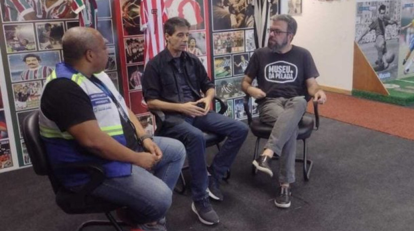 Ex-zagueiro do Brasil deu entrevista para o Museu da Pelada em meio ao rico acervo que a Suderj mantém no Centro do Rio de Janeiro