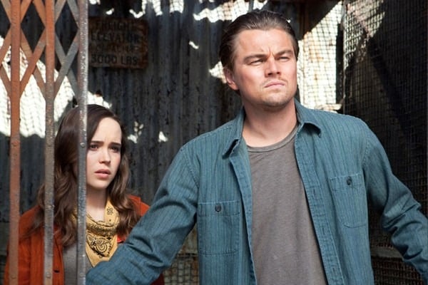 A Origem (2010)
Dirigido por Christopher Nolan, estrelado por Leonardo DiCaprio e Marion Cotillard, explora sonhos dentro de sonhos. O uso do som grave e poderoso tornou Time uma das trilhas mais famosas do cinema.