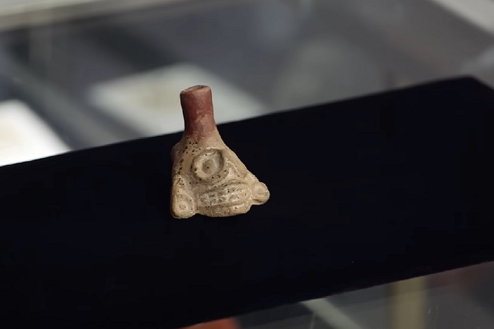 A pesquisa utilizou cinco apitos – três recriações modernas e dois originais encontrados no sítio arqueológico de Tlatelolco, próximo à antiga capital asteca de Tenochtitlán, atual Cidade do México.