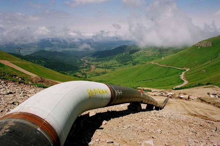 O oleoduto Baku-Tbilisi-Ceyhan é um dos principais corredores energéticos da região.