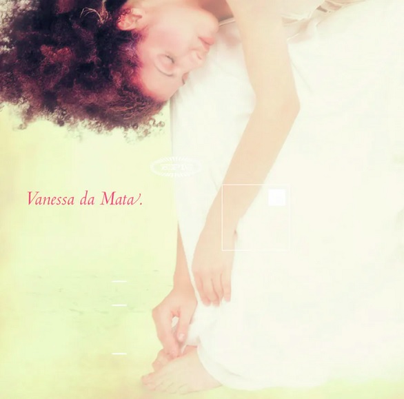 Seu primeiro álbum solo, Vanessa da Mata (2002), mostrou sua maturidade artística, misturando MPB com elementos de soul e reggae.