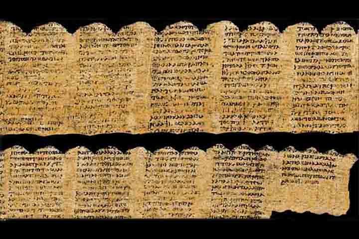 Os pergaminhos queimados eram considerados ilegíveis, mas com o uso de IA os cientistas conseguiram escanear com raios X um fragmento para ler suas mensagens. Com mais de 2 mil caracteres, o texto versava sobre formas de aproveitar a vida. Os estudiosos acreditam que o autor dos escritor fosse um seguidor de Epicuro, filósofo da antiguidade grega.
