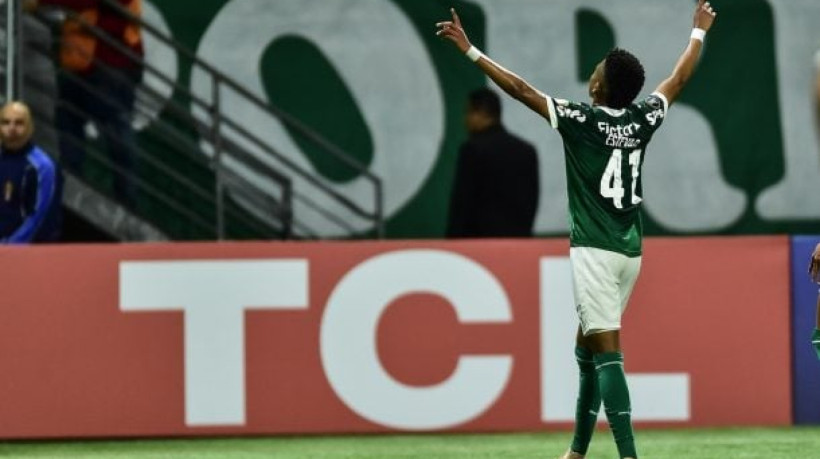 Atacante descreveu as sensações que teve em sua noite especial e, mesmo antes de ir, já deixou a possbilidade de uma volta no futuro