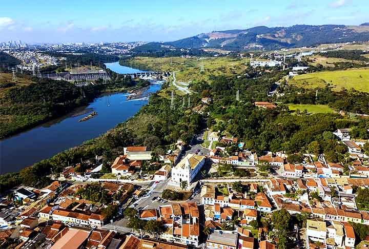 10ª - Santana de Parnaíba (SP) - A cidade, que fica na Região Metropolitana de São Paulo, tem o centro histórico bem preservado, arquitetura colonial e ruas de paralelepípedos, assim como a Igreja Matriz de Sant’Ana, fundada no século XVII.
