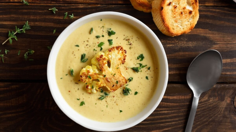 Creme de couve-flor (Imagem: Tatiana Volgutova | Shutterstock) 
