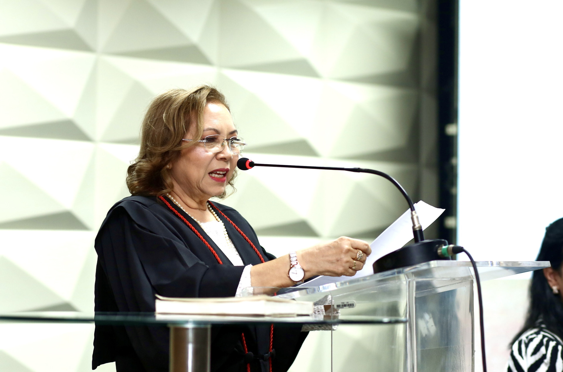 A desembargadora Maria Iraneide Moura Silva assume a presid&ecirc;ncia do TRE-CE durante o bi&ecirc;nio 2025-2027