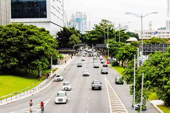 No entanto, São Paulo e Rio de Janeiro continuam liderando o ranking, refletindo sua infraestrutura consolidada e forte demanda imobiliária. Veja o ranking!