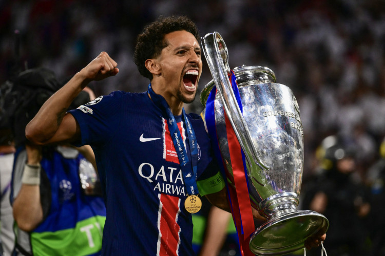 O zagueiro brasileiro Marquinhos, capit&atilde;o do PSG 