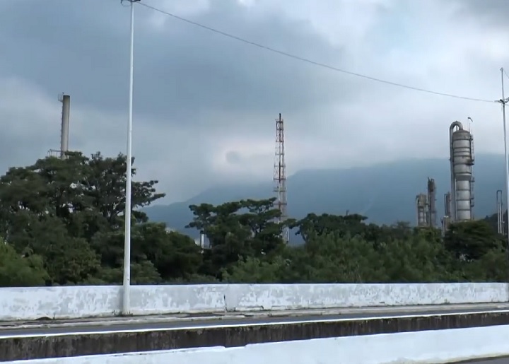 Com ações abrangentes e persistentes, Cubatão conseguiu reverter o quadro ambiental, controlando 98% dos níveis de poluentes no ar.