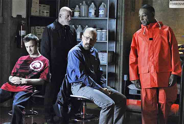 Além da qualidade de sua narrativa e das performances do elenco, Breaking Bad se tornou um fenômeno cultural devido à forma como soube aproveitar o momento em que foi exibida.