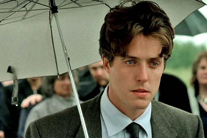 Dois anos mais tarde, em 1994, Hugh Grant protagonizou o filme que o guindou ao estrelato: “Quatro Casamentos e um Funeral”. 

