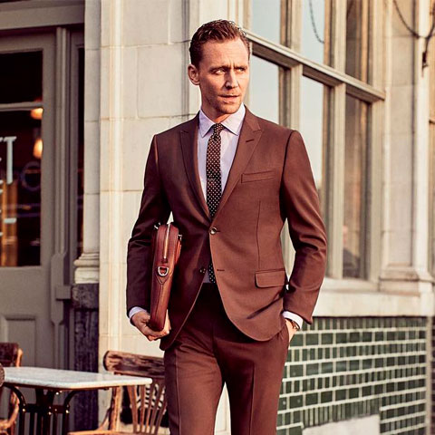 Tom Hiddleston: O ator nasceu em Londres, na Inglaterra.  E faz muito sucesso como Loki, o vilão irmão de Thor, no universo Marvel