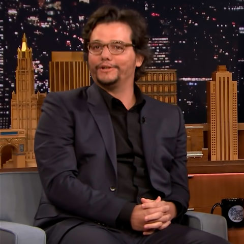 Enquanto é celebrado pela premiação em Cannes, Wagner Moura está em Londres para gravações do filme “11817”, um thriller de ficção científica do diretor francês Louis Leterrier (“Truque de Mestre” e “Carga Explosiva”). 

