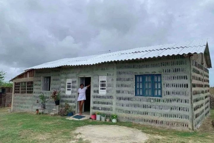 Batizada de Casa de Sal, a iniciativa une moradia sustentável e ativismo socioambiental.