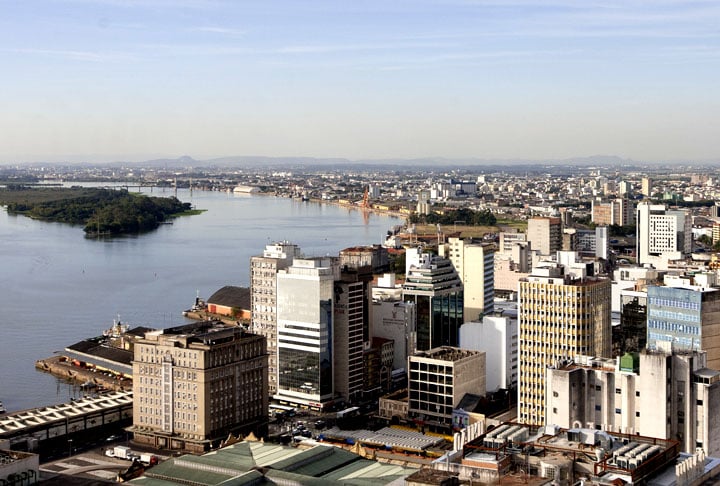 Rio Grande do Sul: 16,7 anos. População do estado:  11,2 milhões de habitantes