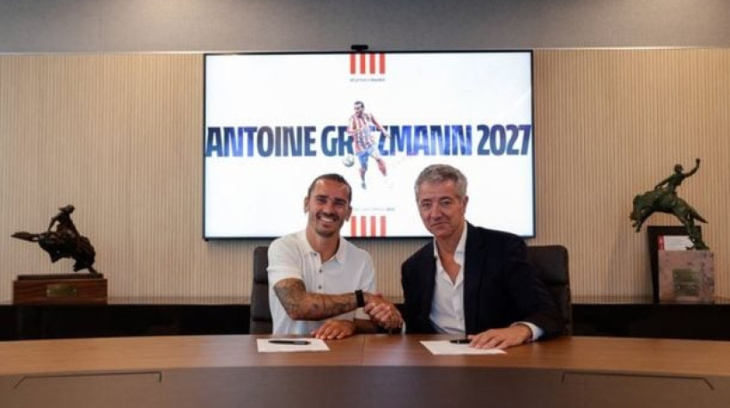 Maior artilheiro da história do clube, atacante francês adia ida à MLS e segue por mais uma temporada na Espanha