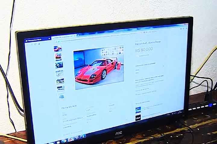 A montadora denunciou o dentista por violação da lei de patentes, alegando que ele usou o design do carro, protegido como propriedade intelectual, para fins lucrativos.