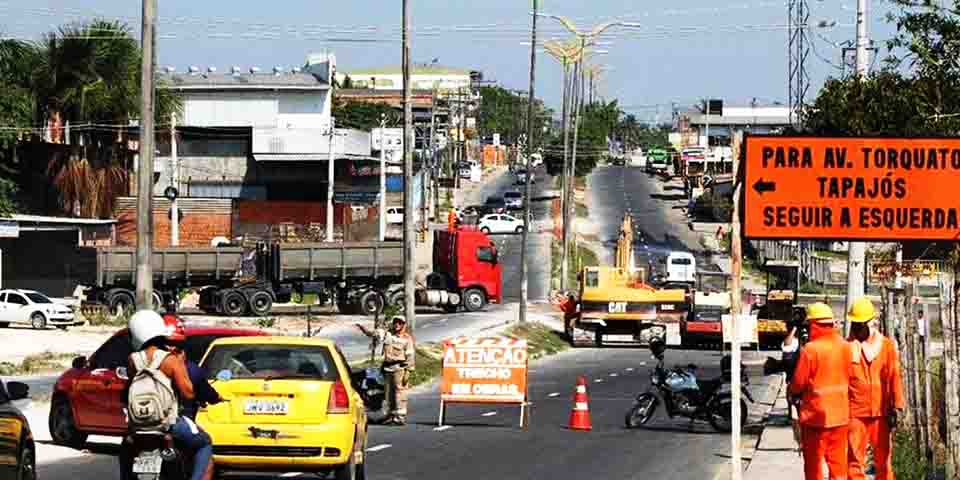13º lugar: Favela Santa Etelvina, em Manaus, capital do Amazonas - 33.031 moradores. 

