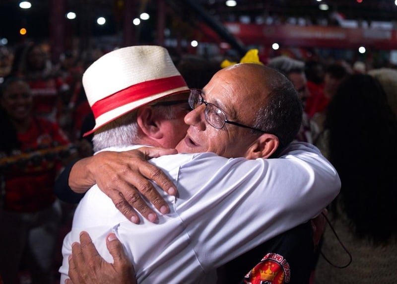 Na Unidos de São Carlos, ingressou como passista em 1971, no enredo Brasil Turístico, dos carnavalescos José Coelho e Jorge Macadame. Os desfiles das escolas de samba do Rio de Janeiro, na época, aconteciam na Avenida Presidente Vargas.