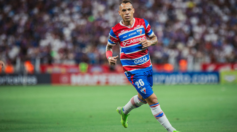 Atacante Breno Lopes no jogo Fortaleza x Bucaramanga, no Castelão, pela Copa Libertadores 2025