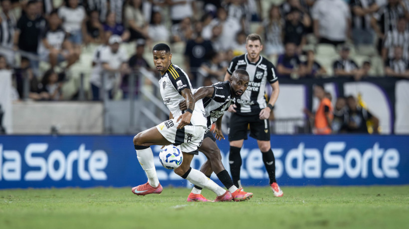 J&uacute;nior Santos est&aacute; entre a lista de atletas do Galo que ser&aacute; desfalque para esse confronto