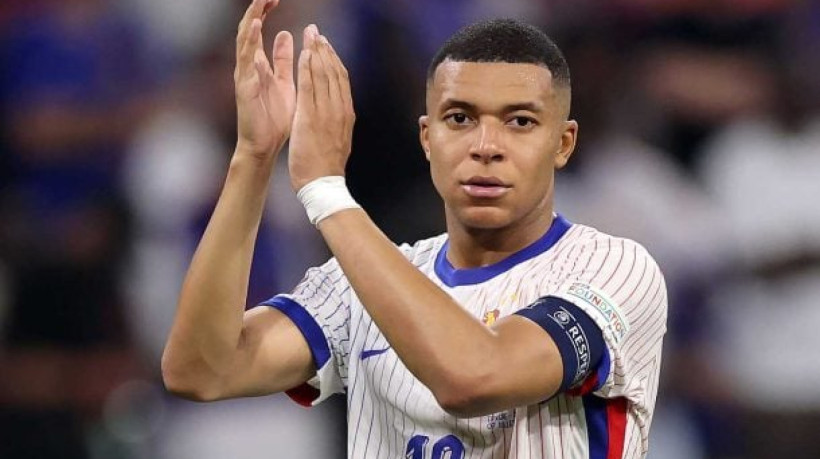 Jogador defendeu o clube francês por sete temporadas e se transferiu para o Real Madrid no início da última