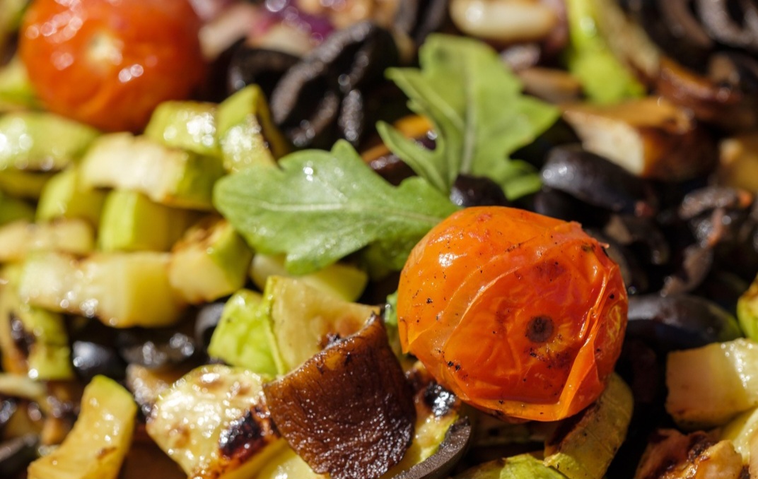 A abobrinha é um vegetal de ótima digestão, sendo um excelente alimento para quem tem gastrite, sobretudo crônica, ou problemas na digestão.