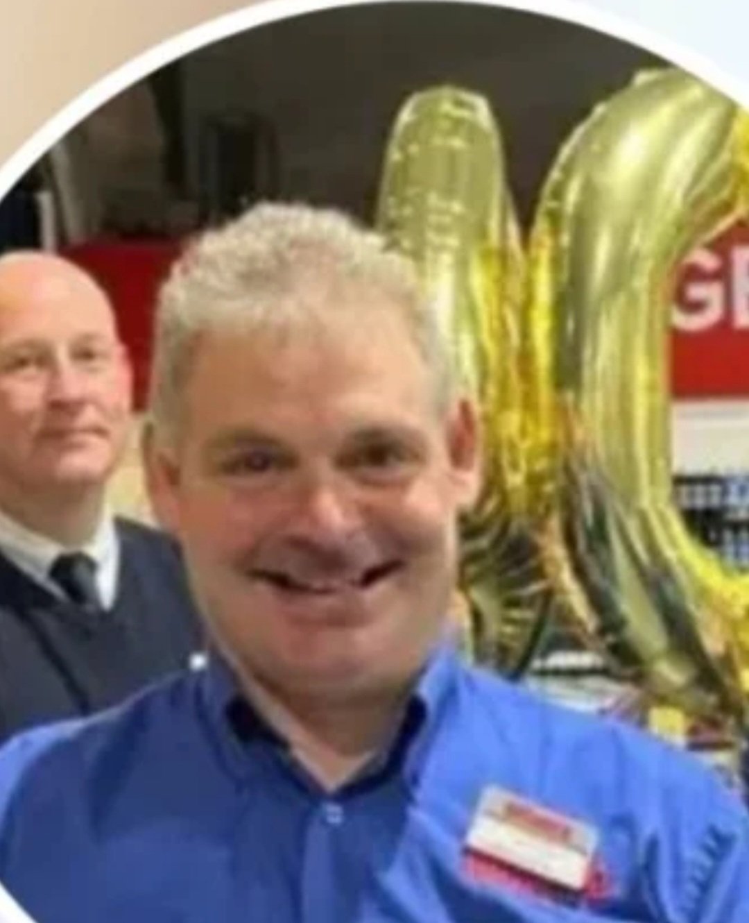 Um caso que ocorreu na Ilha de Guernsey , no Canal da Mancha, repercutiu na web e atraiu muitos comentários de indignação. É que um patrão decidiu presentear um empregado com 40 enroladinhos de salsicha pelo aniversário de 40 anos do funcionário na empresa. Ou seja, um enroladinho por cada ano de serviço!