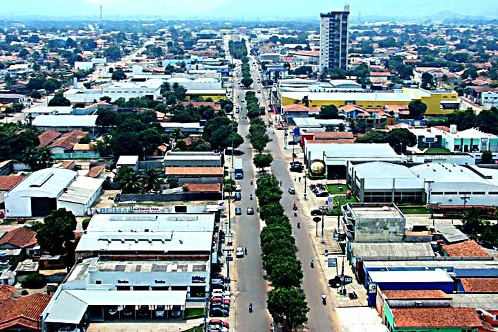 Cumaru do Norte (PA) - 40,64 pontos - Problemas com regularização fundiária e conflitos agrários. Economia restrita à pecuária e ao agronegócio, com pouco incentivo à diversificação. Serviços básicos são escassos ou de baixa qualidade.
