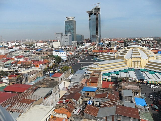 Camboja (Ásia) - 24 pontos. Capital: Phnom Penh.  População: 15,2 milhões 